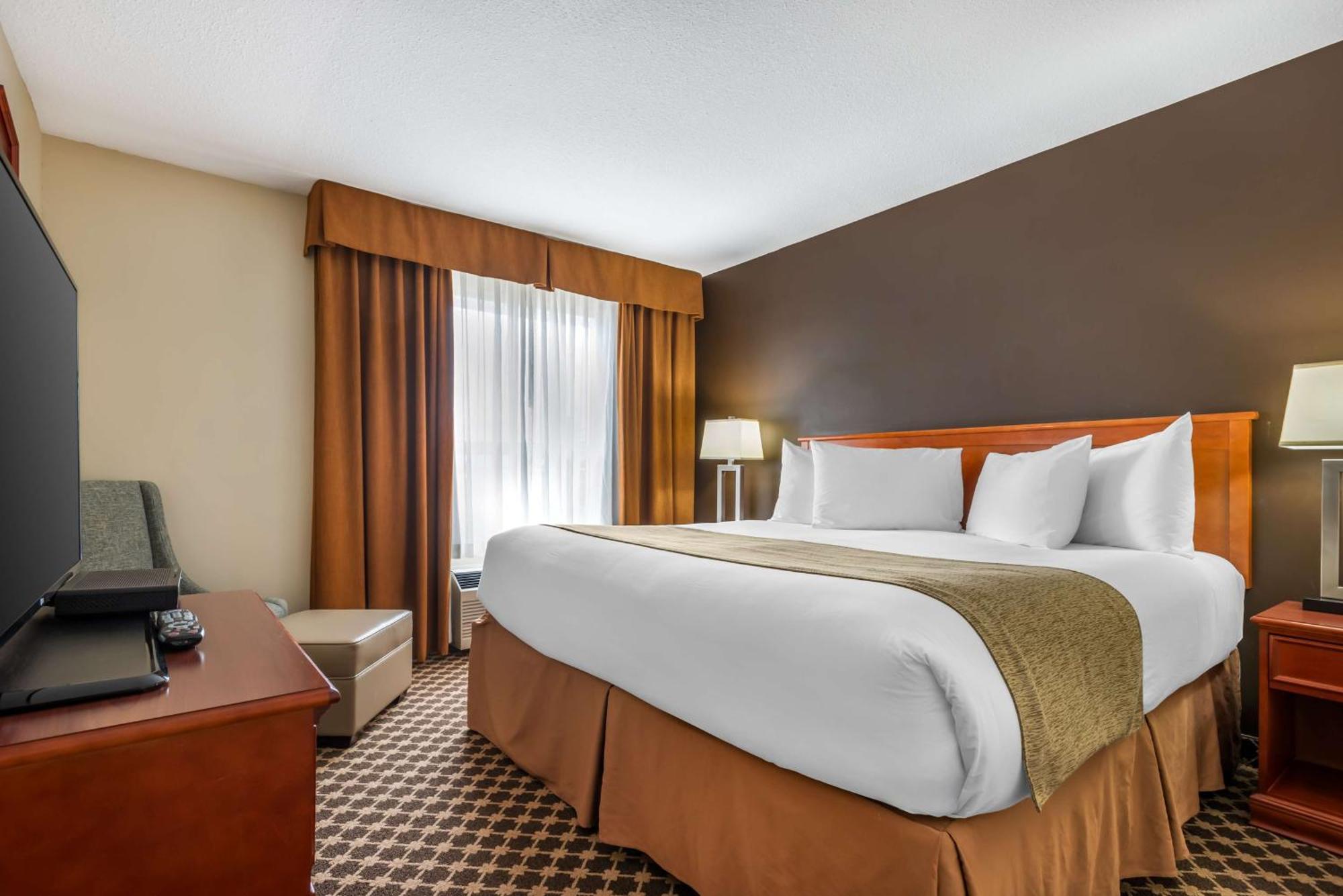 Best Western Strathmore Inn Ngoại thất bức ảnh